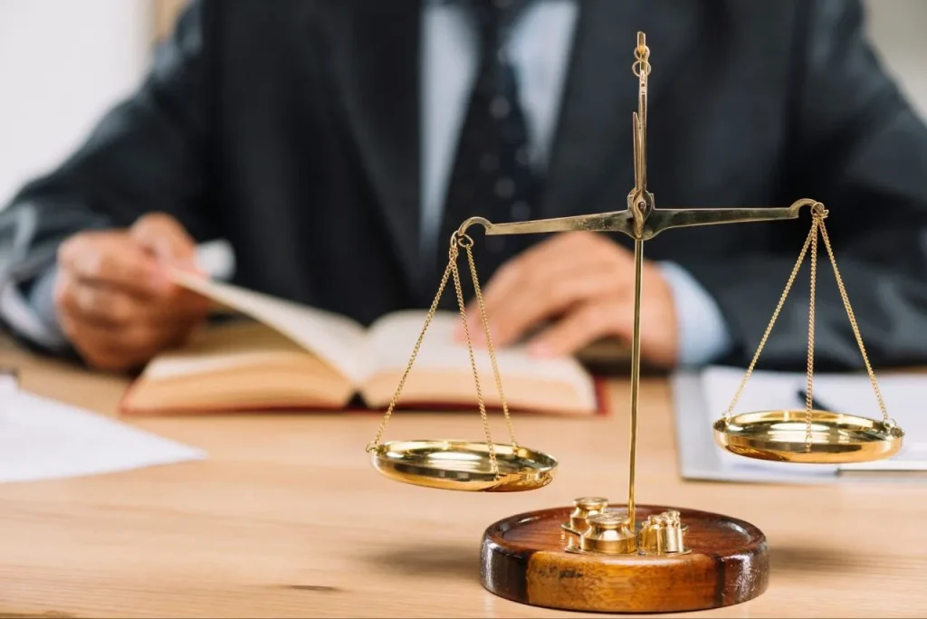 نقش وکیل در موفقیت پرونده‌های حقوقی